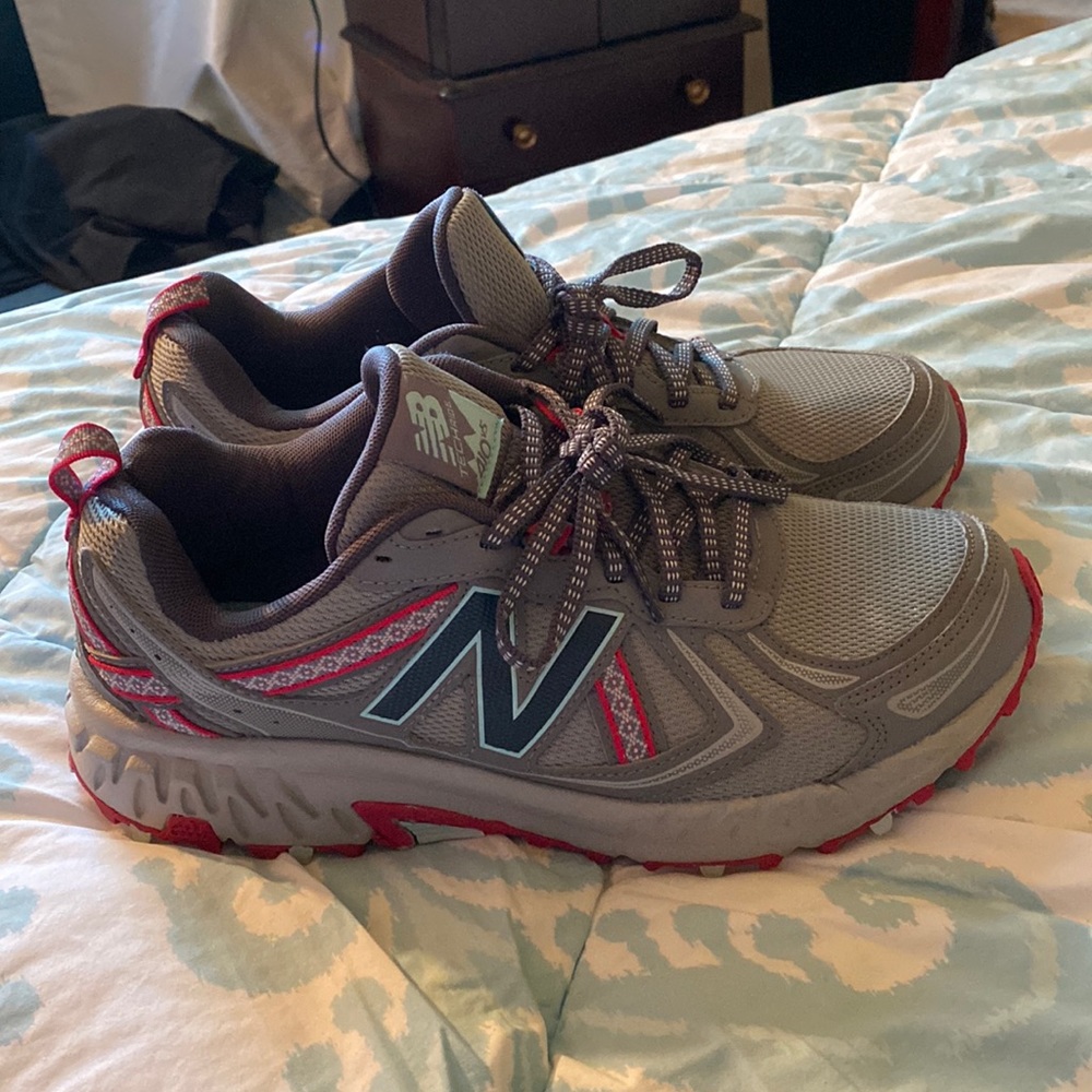 Like new New Balance Response 1.0 sneakers
